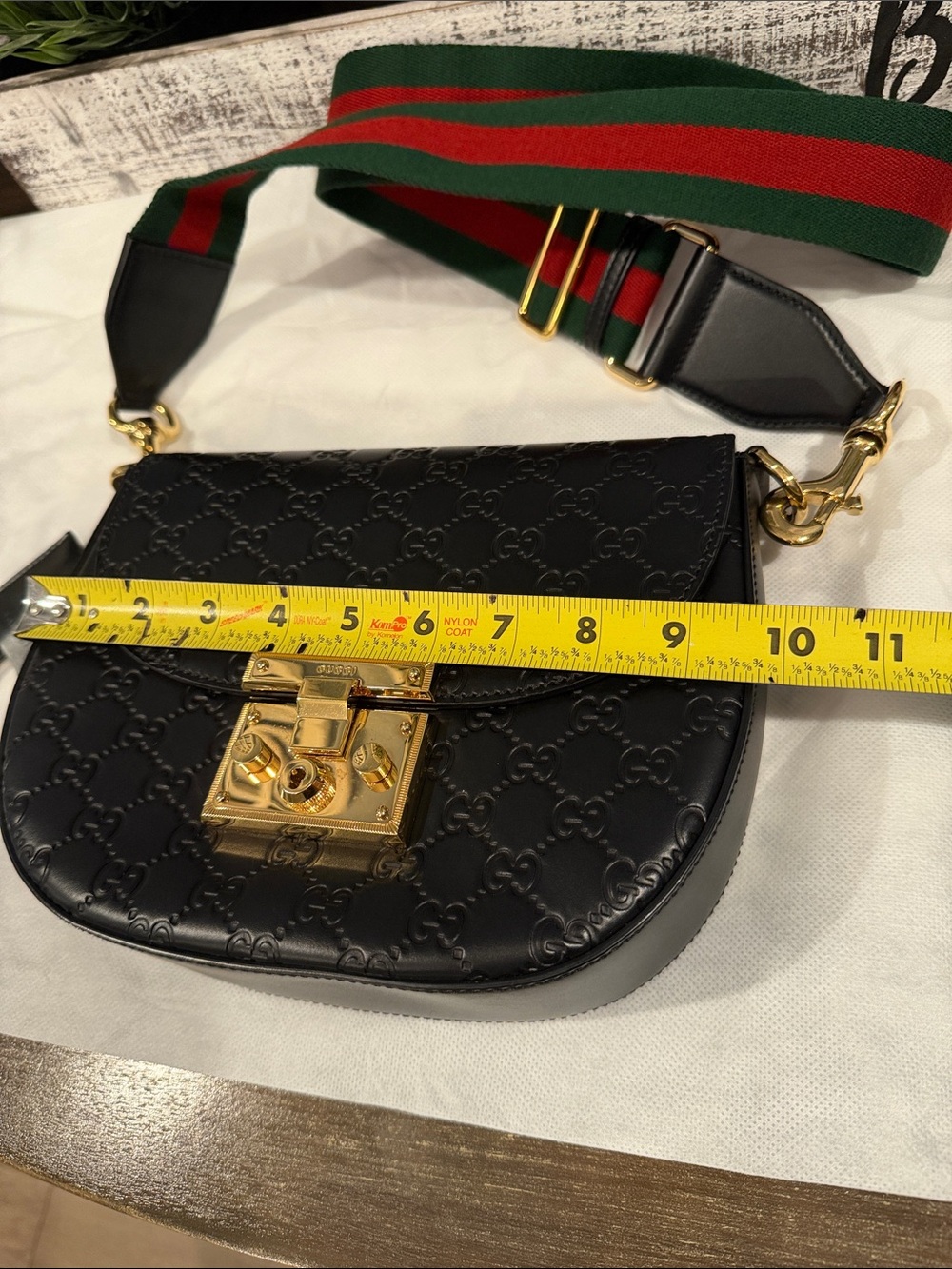 Authentic GUCCI Guccissima Padlock Leather Crossbody/Shoulder Bag - Picture 6 of 13